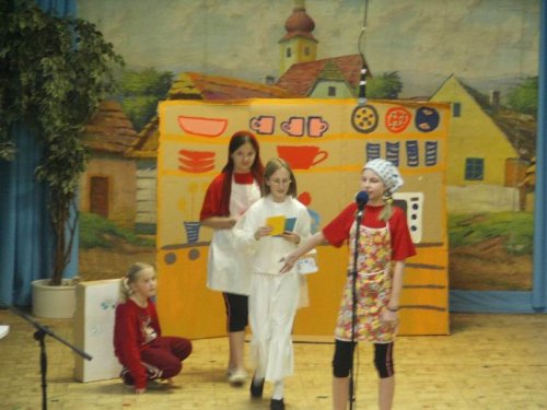 Hraje celá dědina aneb S veselou myslí na nesmysly. - 18.3.2006